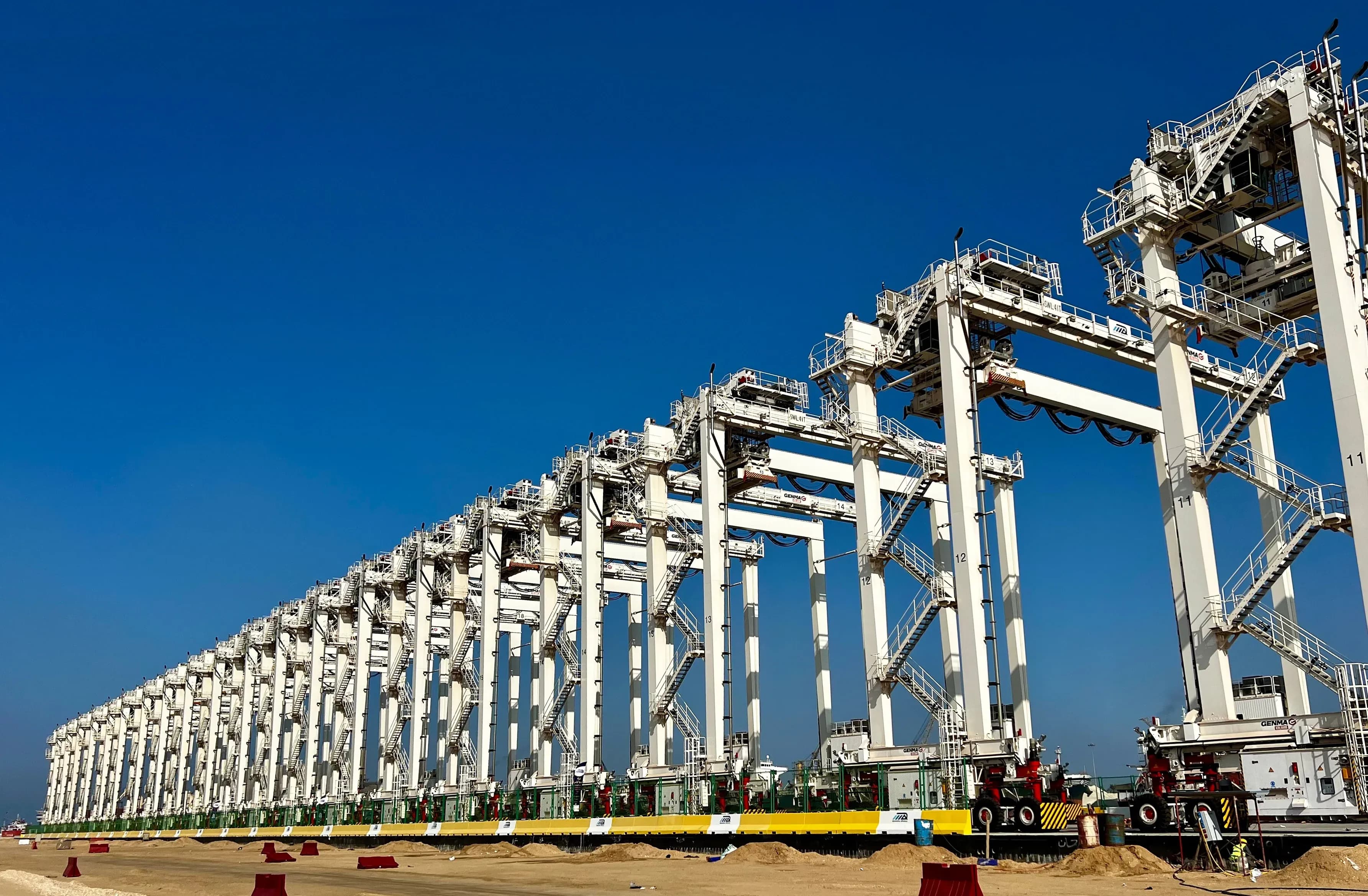 ស្ទូចកង់កៅស៊ូ RTG (Rubber Tyred Gantry Crane)