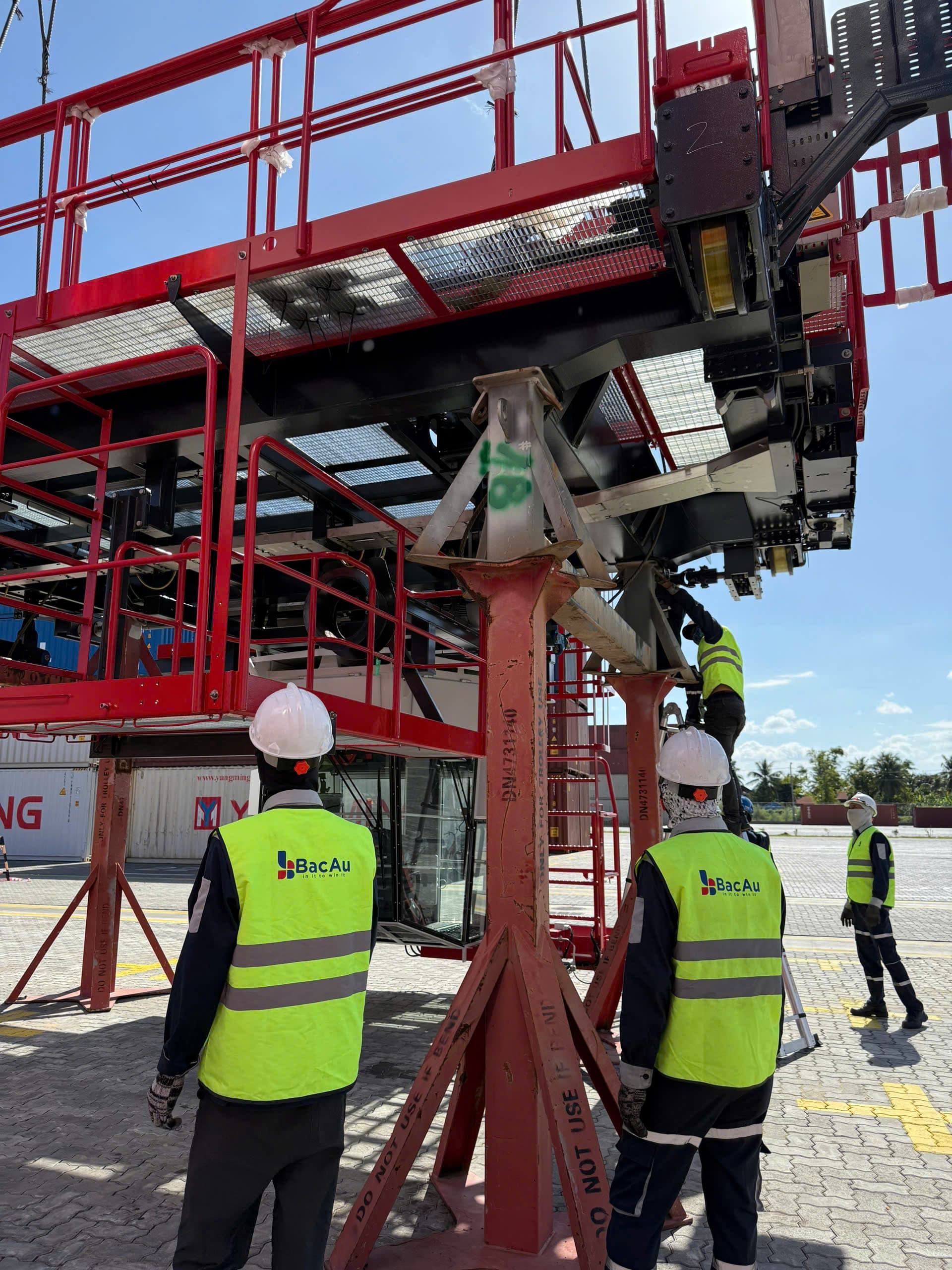 INSTALLATION OF SIX GENMA RTG CRANES AT PHNOM PENH AUTONOMOUS PORT (LM17)
